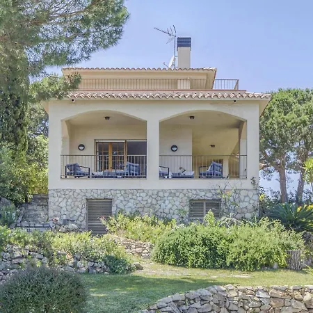 Belvilla By Oyo In With Pool Villa