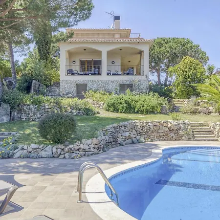 Belvilla By Oyo In With Pool *